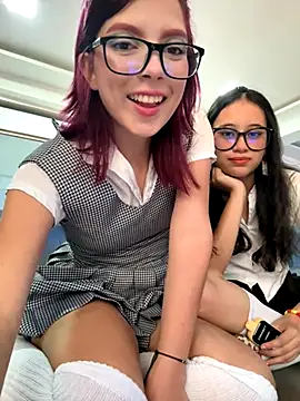 Snapshot of l0lita_sweet chatting on 28, 11, 2025 l0lita sweet online show from 28, 11, 2025