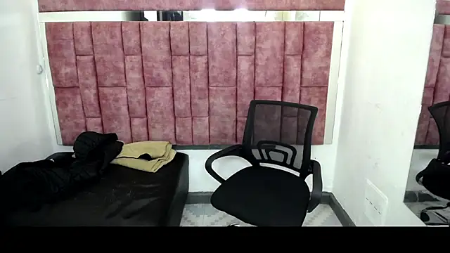 Mick storm online show from 17, 4, 2026