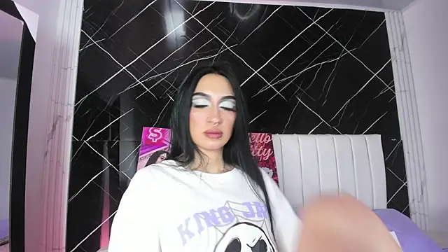 Candy leilaa3 online show from 6, 3, 2026