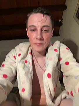 Snapshot of fresh-laD chatting on 7, 4, 2026 fresh-laD online show from 7, 4, 2026