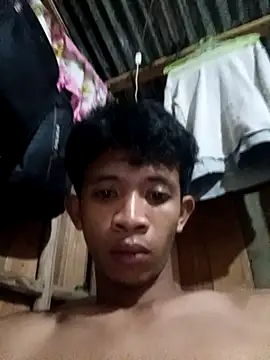 Snapshot of Edrial- chatting on 7, 11, 2025 Edrial- online show from 7, 11, 2025