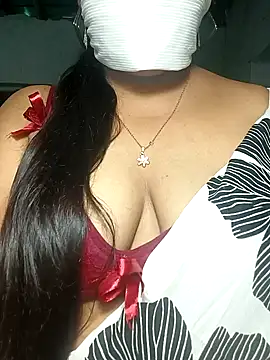 Snapshot of SX-ANA chatting on 3, 11, 2025 SX-ANA online show from 3, 11, 2025