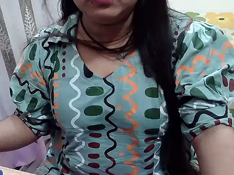 Snapshot of SexyRani2000 chatting on 18, 10, 2025 SexyRani2000 online show from 18, 10, 2025