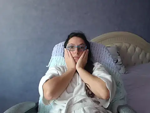 LuckyLisa23 online show from 6, 11, 2025