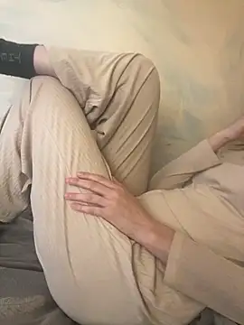 KittieCreme online show from 9, 2, 2026