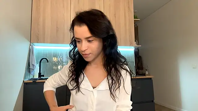 Snapshot of CeredAlum chatting on 18, 10, 2025 CeredAlum online show from 18, 10, 2025
