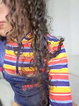 Snapshot of danna_gomez_07 chatting on 25, 10, 2025 danna gomez 07 online show from 25, 10, 2025