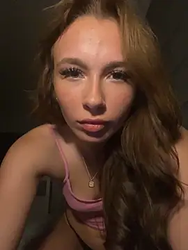 PoppyBabeMae online show from 2, 11, 2025