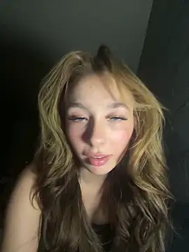 PoppyBabeMae online show from 18, 11, 2025