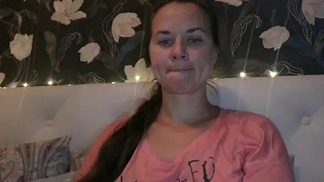 Snapshot of GiaaCaranggi chatting on 15, 10, 2025 GiaaCaranggi online show from 15, 10, 2025