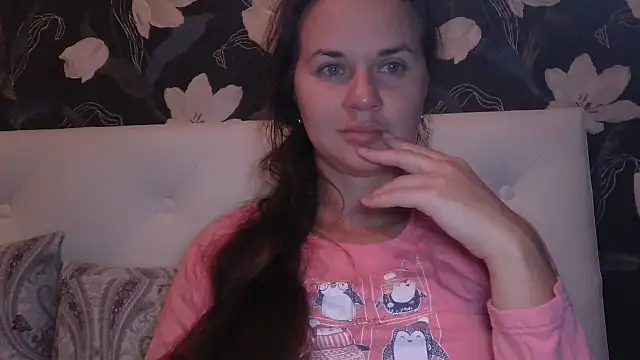 Snapshot of GiaaCaranggi chatting on 19, 10, 2025 GiaaCaranggi online show from 19, 10, 2025