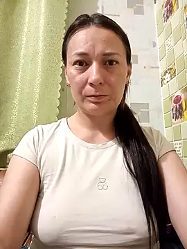 HollyDollsi online show from 13, 12, 2025