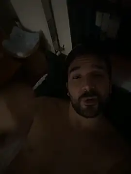 Snapshot of ReDiBastoni90 chatting on 1, 11, 2025 ReDiBastoni90 online show from 1, 11, 2025