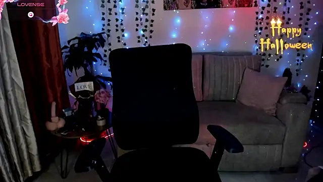 Snapshot of Lizz_martins chatting on 31, 10, 2025 Lizz martins online show from 31, 10, 2025