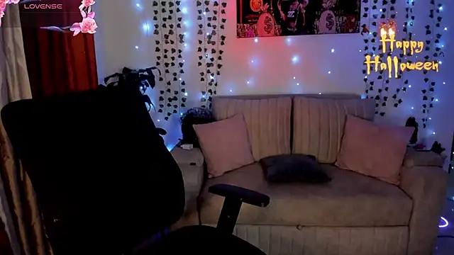 Snapshot of Lizz_martins chatting on 1, 11, 2025 Lizz martins online show from 1, 11, 2025