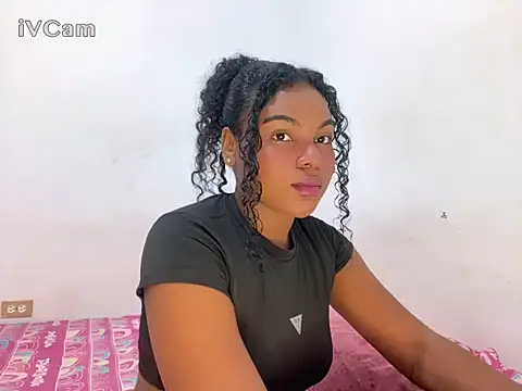 Snapshot of Valerii_smithh chatting on 24, 10, 2025 Valerii smithh online show from 24, 10, 2025