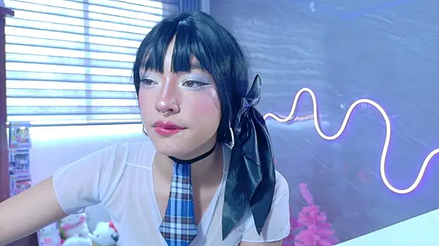 Naaomi cute online show from 19, 12, 2025