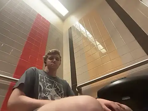 Snapshot of eddieeeeee1232 chatting on 27, 10, 2025 eddieeeeee1232 online show from 27, 10, 2025