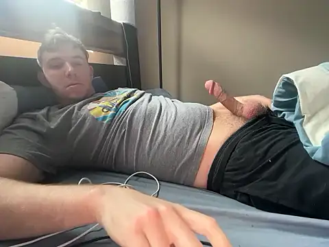 Snapshot of eddieeeeee1232 chatting on 17, 12, 2025 eddieeeeee1232 online show from 17, 12, 2025