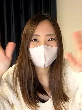 Snapshot of Saya_love chatting on 17, 11, 2025 Saya love online show from 17, 11, 2025