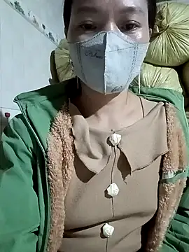 Snapshot of nat-tri chatting on 21, 10, 2025 nat-tri online show from 21, 10, 2025