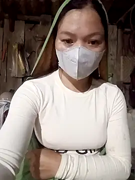 Snapshot of nat-tri chatting on 25, 10, 2025 nat-tri online show from 25, 10, 2025