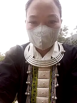 Snapshot of nat-tri chatting on 12, 11, 2025 nat-tri online show from 12, 11, 2025