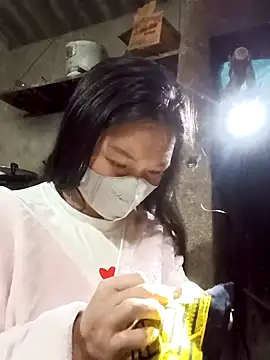 Snapshot of nat-tri chatting on 21, 11, 2025 nat-tri online show from 21, 11, 2025