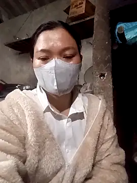 Snapshot of nat-tri chatting on 26, 11, 2025 nat-tri online show from 26, 11, 2025