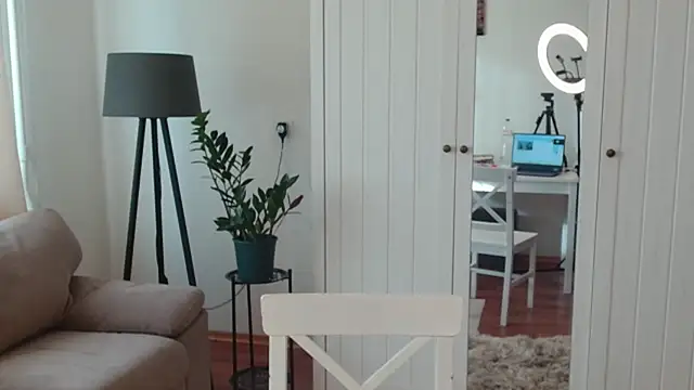 LittleNicolee online show from 25, 11, 2025