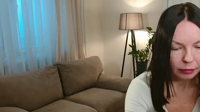 LittleNicolee online show from 8, 1, 2026