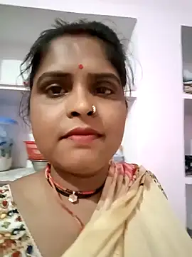 Snapshot of Manya_cute chatting on 15, 10, 2025 Manya cute online show from 15, 10, 2025