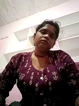 Snapshot of Manya_cute chatting on 15, 10, 2025 Manya cute online show from 15, 10, 2025