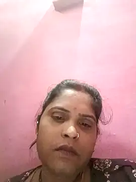 Snapshot of Manya_cute chatting on 17, 10, 2025 Manya cute online show from 17, 10, 2025