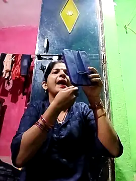 Karishma cute online show from 20, 10, 2025