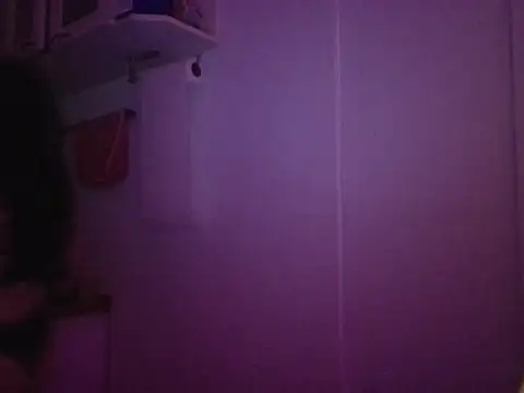 Snapshot of miapink33 chatting on 13, 11, 2025 miapink33 online show from 13, 11, 2025