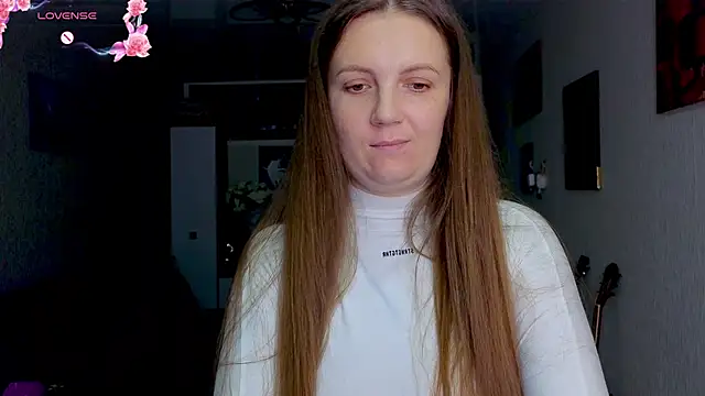 Amy  Leee  online show from 25, 10, 2025