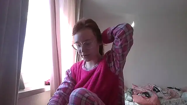 Snapshot of LuckySLove chatting on 22, 3, 2026 LuckySLove online show from 22, 3, 2026