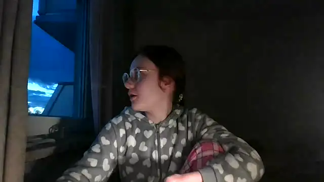 Snapshot of LuckySLove chatting on 30, 3, 2026 LuckySLove online show from 30, 3, 2026