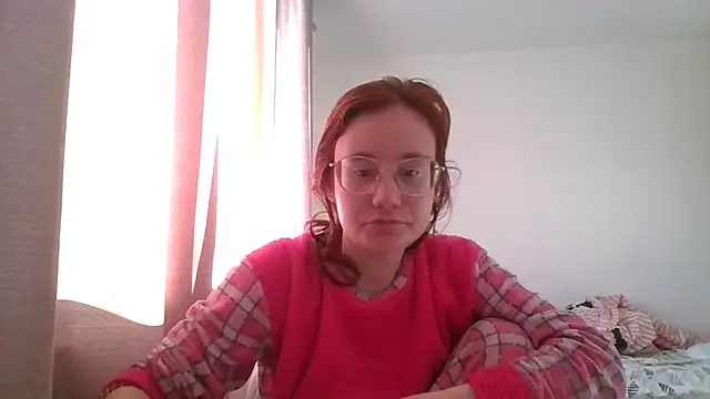 Snapshot of LuckySLove chatting on 9, 4, 2026 LuckySLove online show from 9, 4, 2026