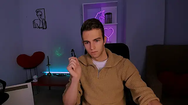 Snapshot of astren_villo chatting on 25, 11, 2025 astren villo online show from 25, 11, 2025