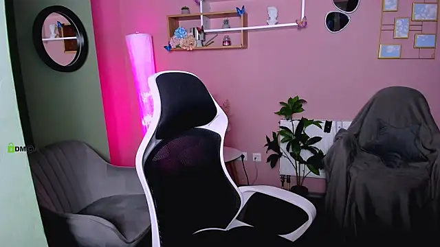 Snapshot of astren_villo chatting on 28, 11, 2025 astren villo online show from 28, 11, 2025