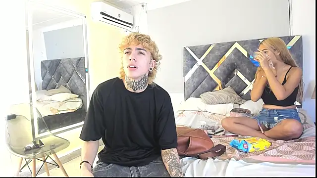 lily and wan online show from 15, 10, 2025