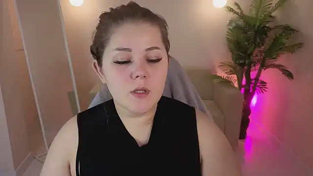 Snapshot of Scarlet_Sinera chatting on 29, 11, 2025 Scarlet Sinera online show from 29, 11, 2025