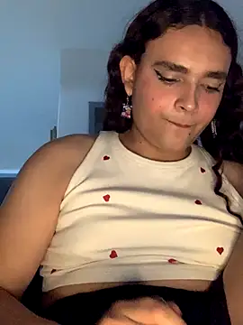 Snapshot of La-Gatiita-trans chatting on 29, 10, 2025 La-Gatiita-trans online show from 29, 10, 2025