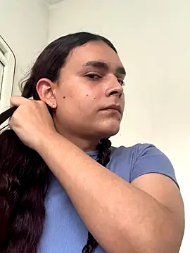 Snapshot of La-Gatiita-trans chatting on 5, 12, 2025 La-Gatiita-trans online show from 5, 12, 2025