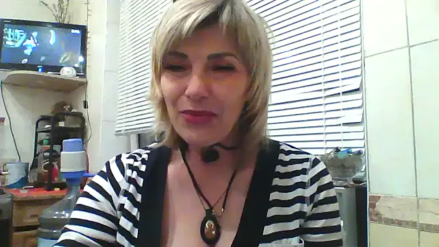 Lia Ray online show from 17, 10, 2025