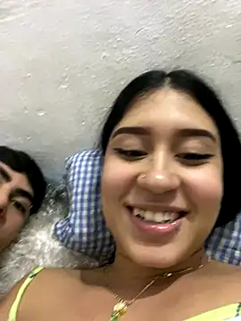 Snapshot of cristalxxx_hott chatting on 29, 11, 2025 cristalxxx hott online show from 29, 11, 2025