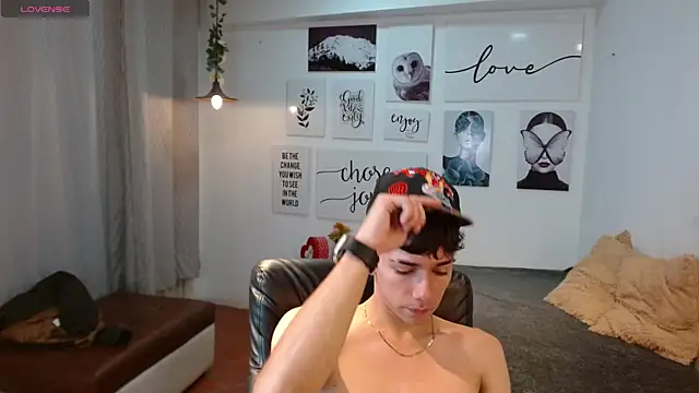 AmethystShadow17 online show from 25, 11, 2025