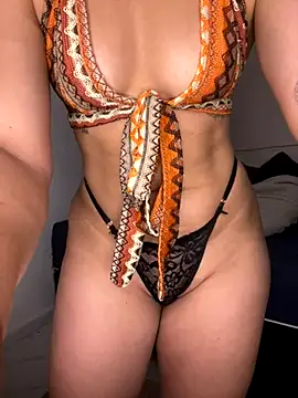 Snapshot of Bellafit02 chatting on 20, 10, 2025 Bellafit02 online show from 20, 10, 2025